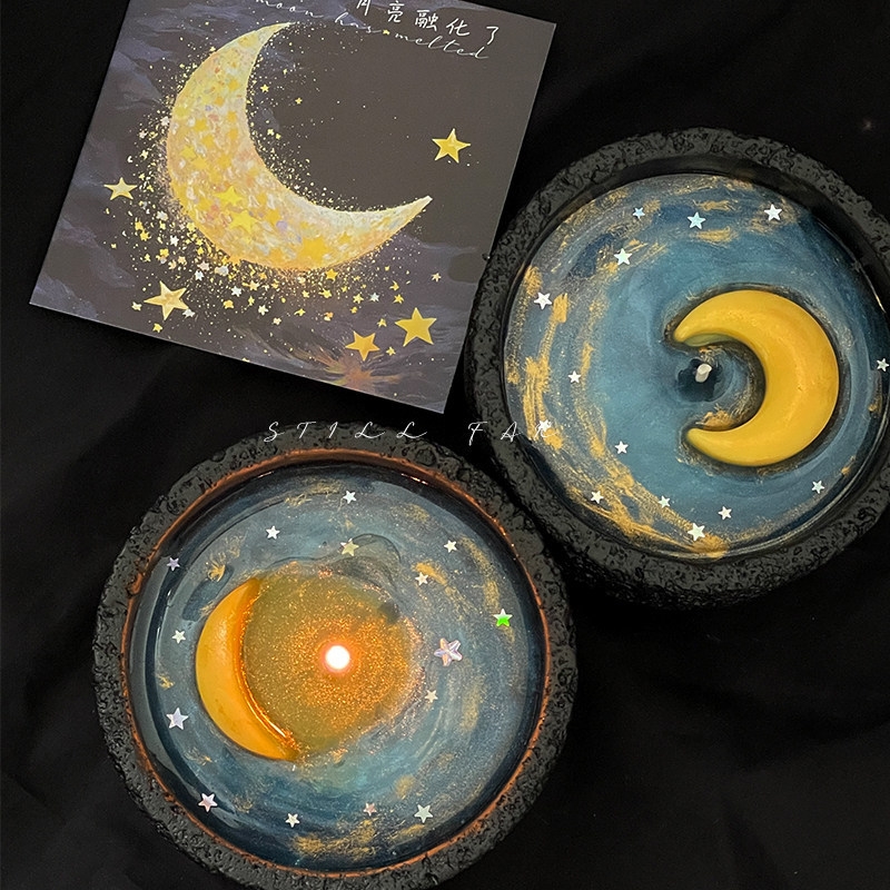 Melting Moon Scented Candle Ha - огляд і ціна Beeswax Taper Candle